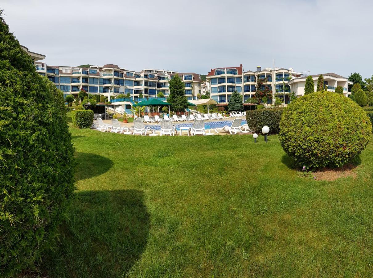 Riviera Complex 6 Hotel Sveti Vlas Exterior foto